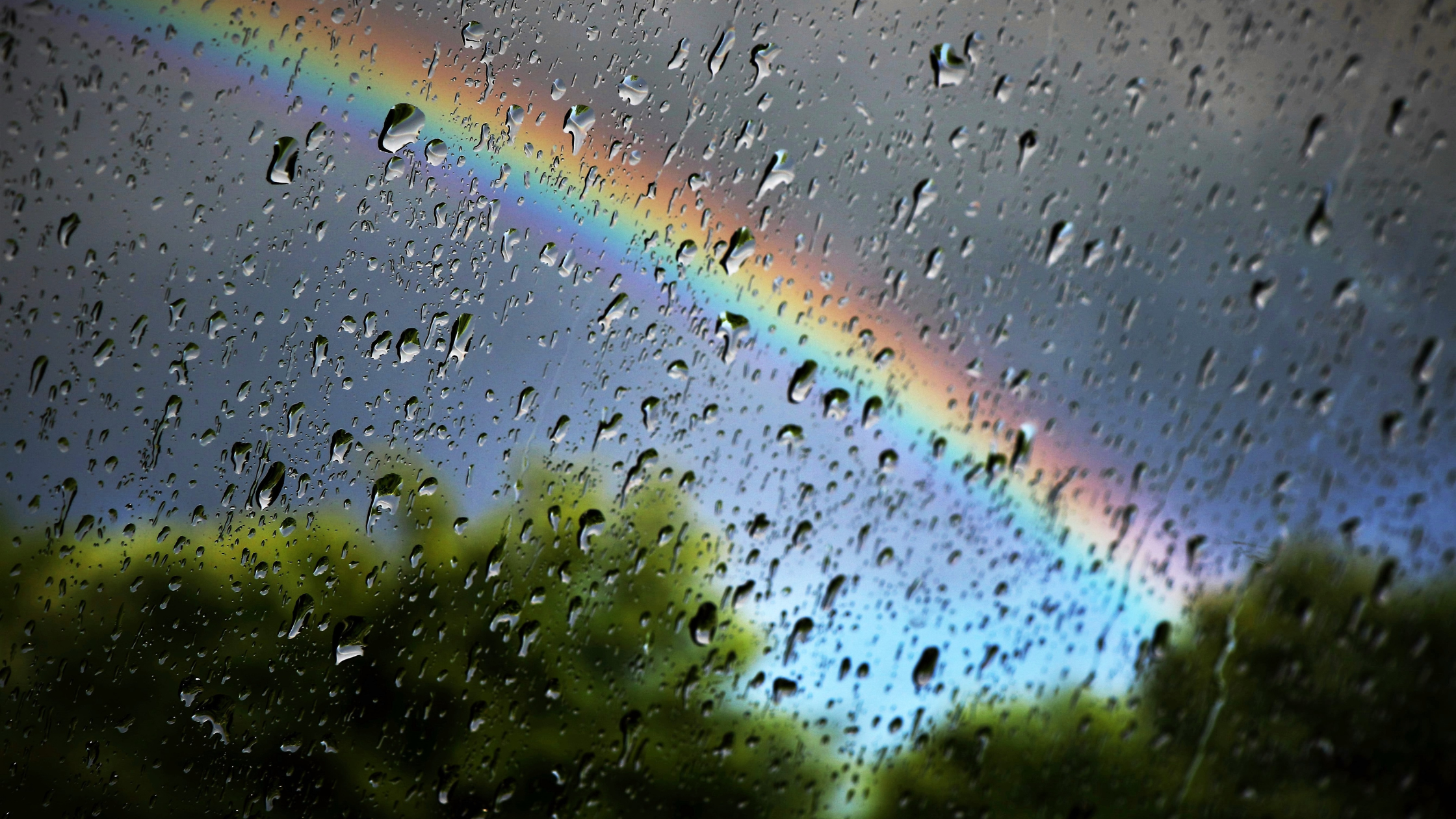 雨の日　子どもと家での過ごし方